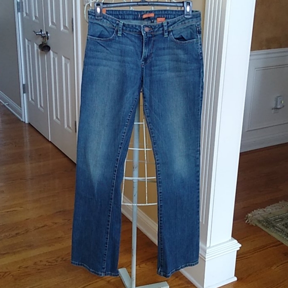 Blu Jeanious - Picture 1 of 16